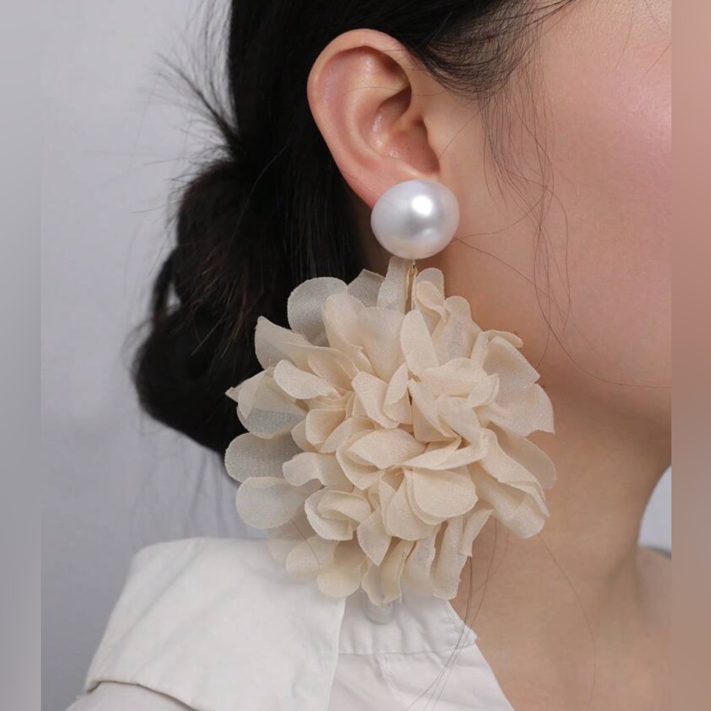 Elegant Cream Floral Drop Earrings